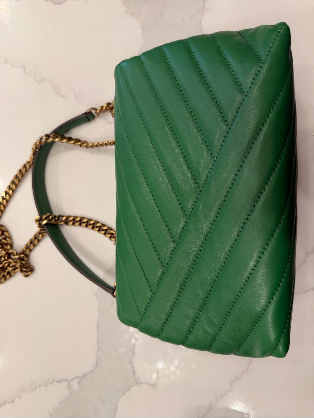 Tory Burch Kira Chevron Green Quilted Leather Chain Crossbody with Gold Hardware - Picture 10 of 12